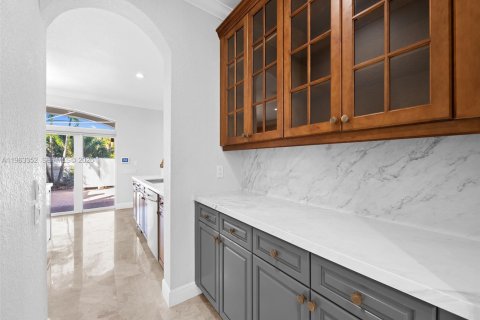 Villa ou maison à vendre à Fort Lauderdale, Floride: 4 chambres, 333.7 m2 № 2033467 - photo 12