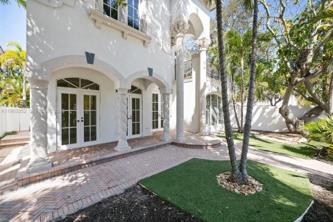 Villa ou maison à Fort Lauderdale, Floride 4 chambres, 333.7 m2 № 2033467