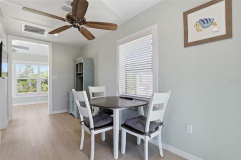 House in Port Charlotte, Florida 1 bedroom, 39.48 sq.m. № 2166588 - photo 10