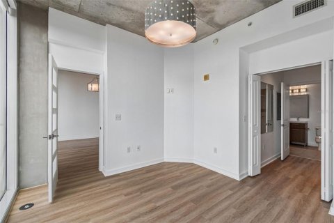 Copropriété à vendre à Tampa, Floride: 1 chambre, 66.33 m2 № 2210186 - photo 19