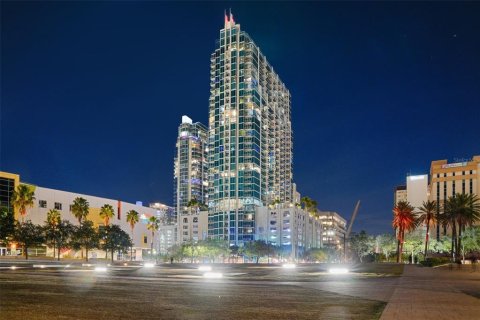 Condo in Tampa, Florida, 1 bedroom № 2210186