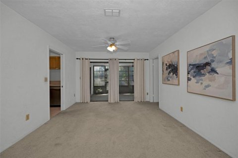House in Dunedin, Florida 4 bedrooms, 192.87 sq.m. № 1909768 - photo 15