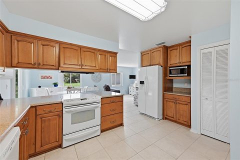 Villa ou maison à vendre à Sun City Center, Floride: 2 chambres, 172.43 m2 № 2322571 - photo 18