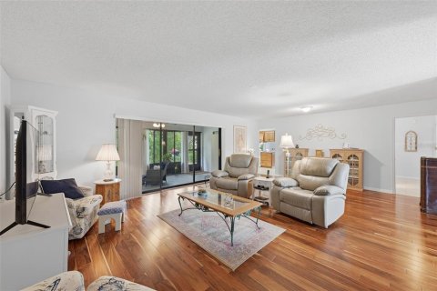 Villa ou maison à vendre à Sun City Center, Floride: 2 chambres, 172.43 m2 № 2322571 - photo 14