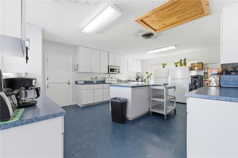 Immobilier commercial à vendre à Lakeland, Floride: 432 m2 № 2135595 - photo 29