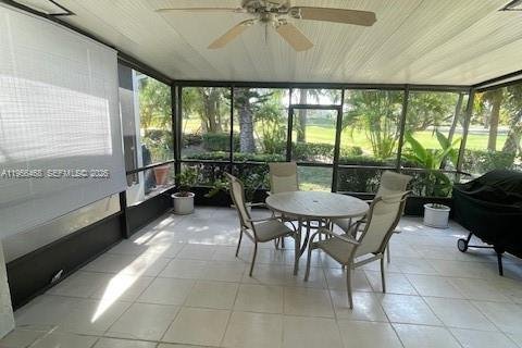 Touwnhouse à vendre à Aventura, Floride: 3 chambres, 188.78 m2 № 2010559 - photo 23