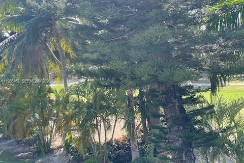 Touwnhouse à vendre à Aventura, Floride: 3 chambres, 188.78 m2 № 2010559 - photo 5