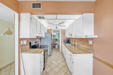Copropriété à louer à Lauderdale Lakes, Floride: 2 chambres, 89.19 m2 № 2261896 - photo 7