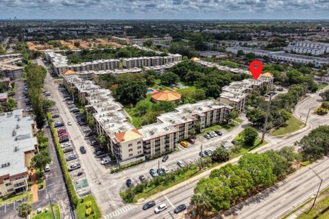 Condo à Lauderdale Lakes, Floride, 2 chambres  № 2261896
