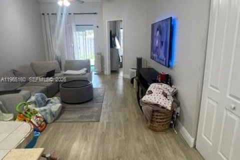 Touwnhouse à louer à Sunrise, Floride: 3 chambres, 123.56 m2 № 2026484 - photo 3