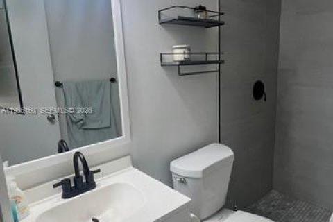 Touwnhouse à louer à Sunrise, Floride: 3 chambres, 123.56 m2 № 2026484 - photo 12