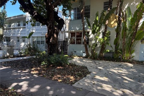 Studio à Condo à Miami Beach, Floride № 2025827