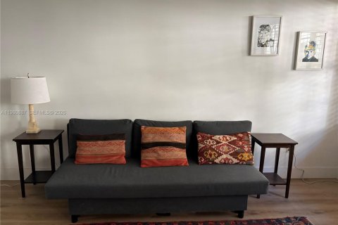 Copropriété à louer à Miami Beach, Floride: 49.24 m2 № 2025827 - photo 4