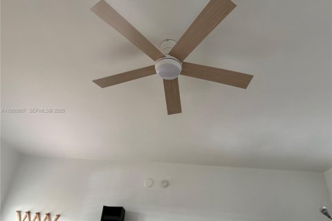 Copropriété à louer à Miami Beach, Floride: 49.24 m2 № 2025827 - photo 9