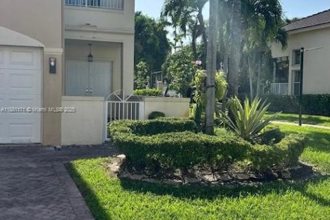 Townhouse in Doral, Florida 3 bedrooms, 211.45 sq.m. № 1924811 - photo 19