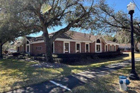 Immobilier commercial à vendre à Orlando, Floride: 623 m2 № 2132253 - photo 9