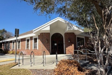 Immobilier commercial à Orlando, Floride 623 m2 № 2132253
