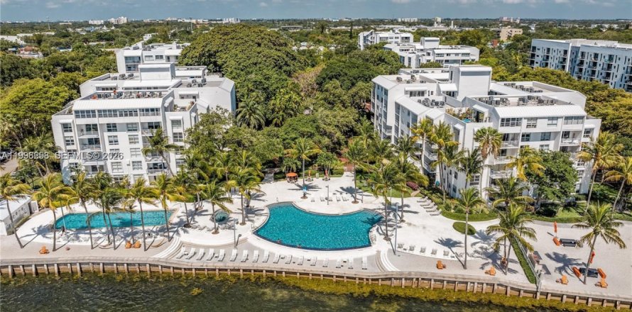 Condo in Miami, Florida, 2 bedrooms  № 2060827