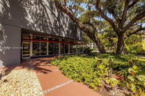 Condo in Miami, Florida, 2 bedrooms  № 2060827 - photo 21