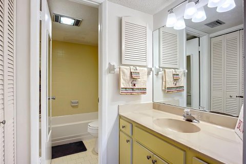 Copropriété à vendre à Bradenton, Floride: 2 chambres, 109.44 m2 № 1901578 - photo 14