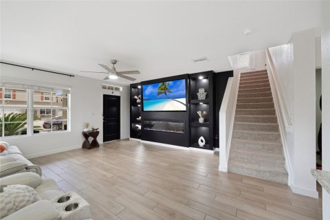 House in Homestead, Florida 4 bedrooms, 197.51 sq.m. № 1950736 - photo 14