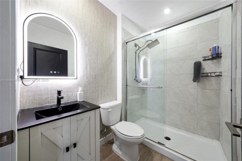 House in Homestead, Florida 4 bedrooms, 197.51 sq.m. № 1950736 - photo 28