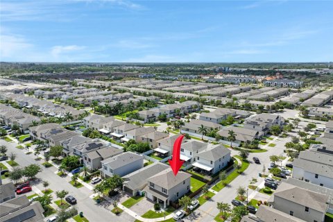 House in Homestead, Florida 4 bedrooms, 197.51 sq.m. № 1950736 - photo 7