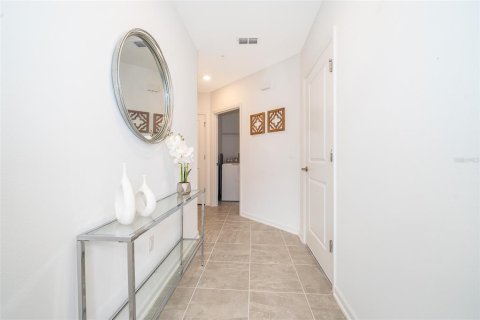 Condo in Davenport, Florida, 2 bedrooms  № 2222113 - photo 18