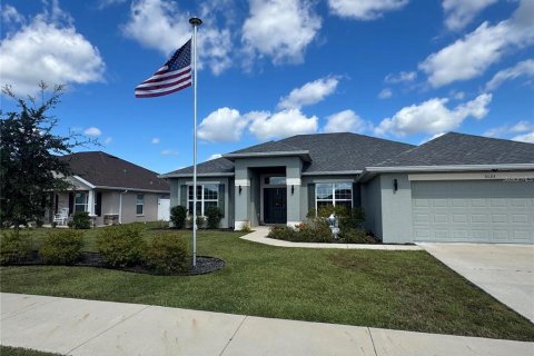 House in Ocala, Florida 4 bedrooms, 216.83 sq.m. № 2095363