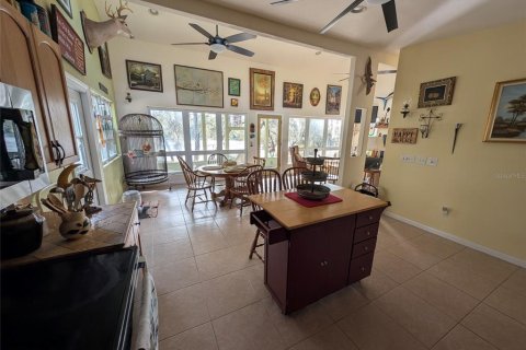 House in Ocklawaha, Florida 1 bedroom, 180.42 sq.m. № 2166120 - photo 14