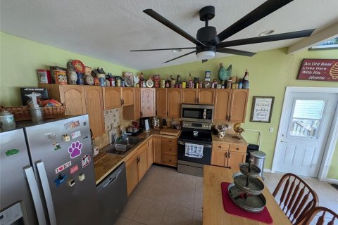 House in Ocklawaha, Florida 1 bedroom, 180.42 sq.m. № 2166120 - photo 12