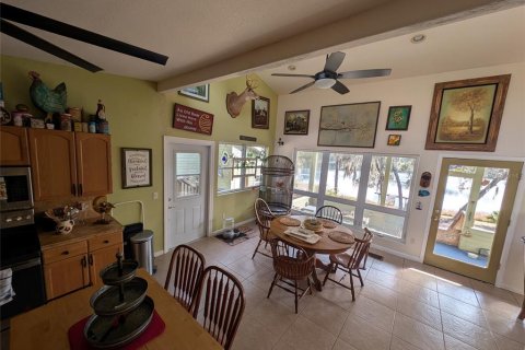 House in Ocklawaha, Florida 1 bedroom, 180.42 sq.m. № 2166120 - photo 16