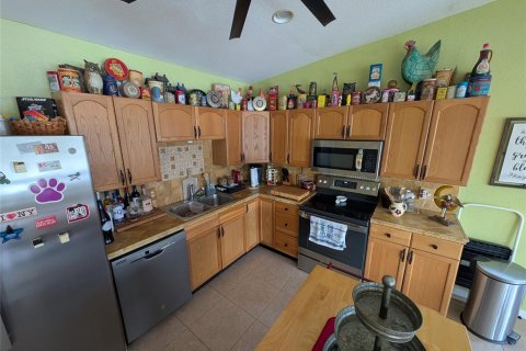 House in Ocklawaha, Florida 1 bedroom, 180.42 sq.m. № 2166120 - photo 13