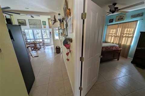 House in Ocklawaha, Florida 1 bedroom, 180.42 sq.m. № 2166120 - photo 8