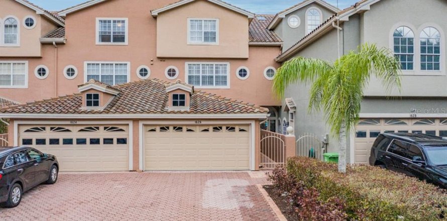 Townhouse in Palm Harbor, Florida 3 bedrooms, 337.51 sq.m. № 2228312