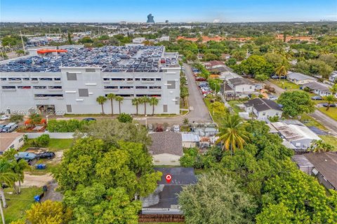 Villa ou maison à vendre à Hollywood, Floride: 3 chambres, 92.9 m2 № 2003547 - photo 24