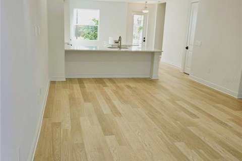 Купить таунхаус в Венеция, Флорида 5 комнат, 158.12м2, № 2142121 - фото 10