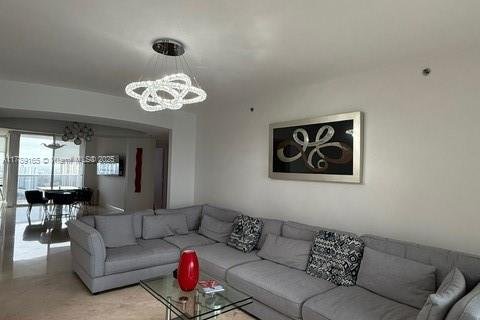 Condominio en alquiler en Sunny Isles Beach, Florida, 2 dormitorios, 176.79 m2 № 1920977 - foto 16