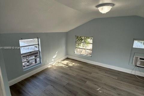 Commercial property in Hialeah, Florida 245.17 sq.m. № 1938724 - photo 25