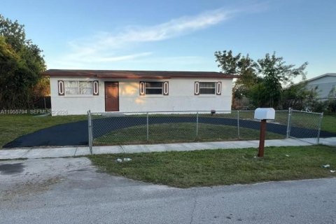 Villa ou maison à Homestead, Floride 3 chambres, 98.1 m2 № 2009584