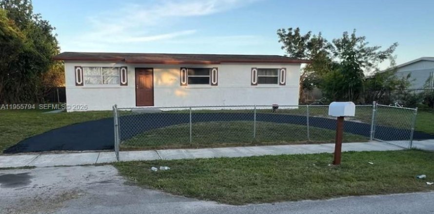 Villa ou maison à Homestead, Floride 3 chambres, 98.1 m2 № 2009584