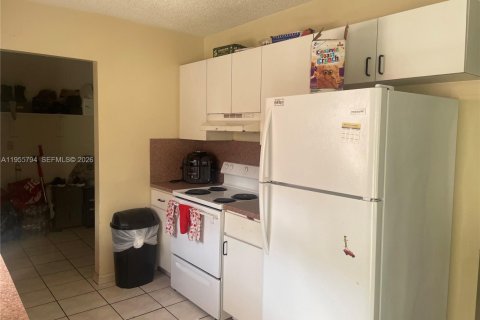 House in Homestead, Florida 3 bedrooms, 98.1 sq.m. № 2009584 - photo 5