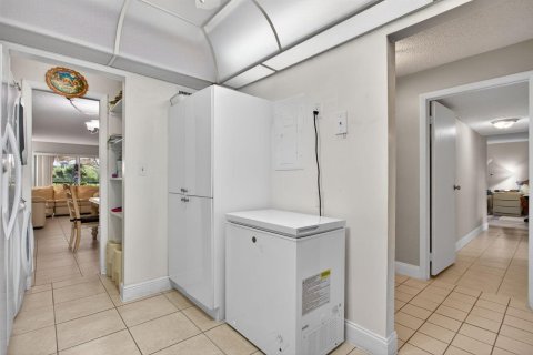Купить кондоминиум в Лодерхилл, Флорида 7 комнат, 148.64м2, № 2249602 - фото 4