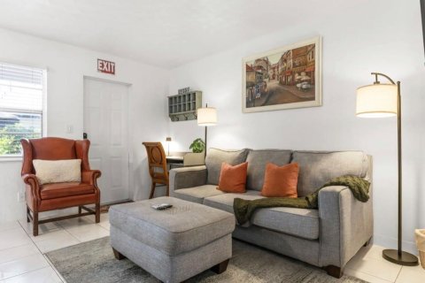 Appartement à louer à Fort Lauderdale, Floride: 1 chambre, 555.56 m2 № 2240826 - photo 2