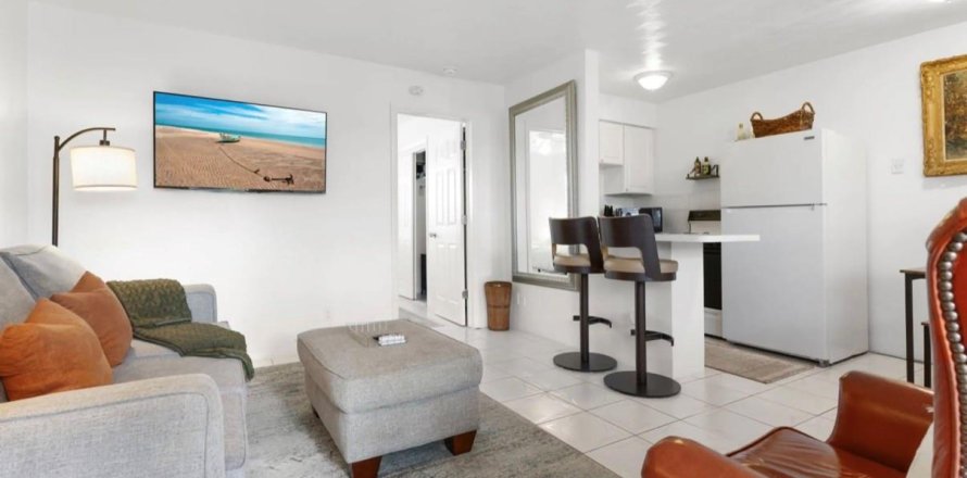 Appartement à Fort Lauderdale, Floride 1 chambre, 555.56 m2 № 2240826