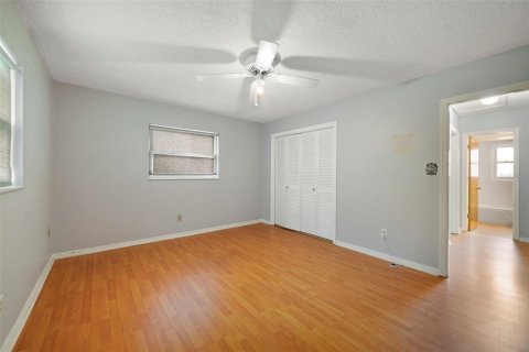 Casa en venta en Orlando, Florida, 4 dormitorios, 160.63 m2 № 1914764 - foto 8
