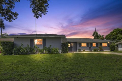 Casa en venta en Orlando, Florida, 4 dormitorios, 160.63 m2 № 1914764 - foto 16