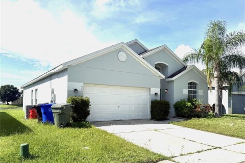 Villa ou maison à vendre à Kissimmee, Floride: 4 chambres, 159.79 m2 № 1902678 - photo 3