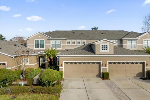 Townhouse in Winter Springs, Florida 3 bedrooms, 177.81 sq.m. № 1888564 - photo 1