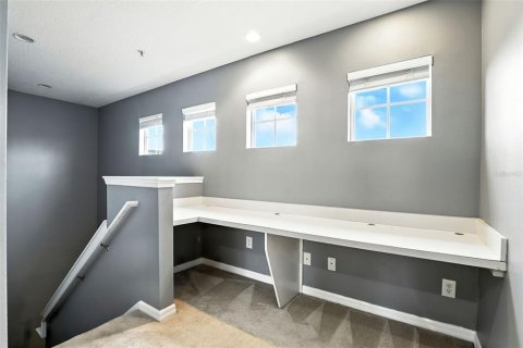Townhouse in Winter Springs, Florida 3 bedrooms, 177.81 sq.m. № 1888564 - photo 21